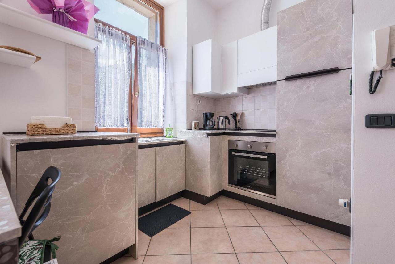 Appartamento Ania Vista Castello Tenno Eksteriør billede